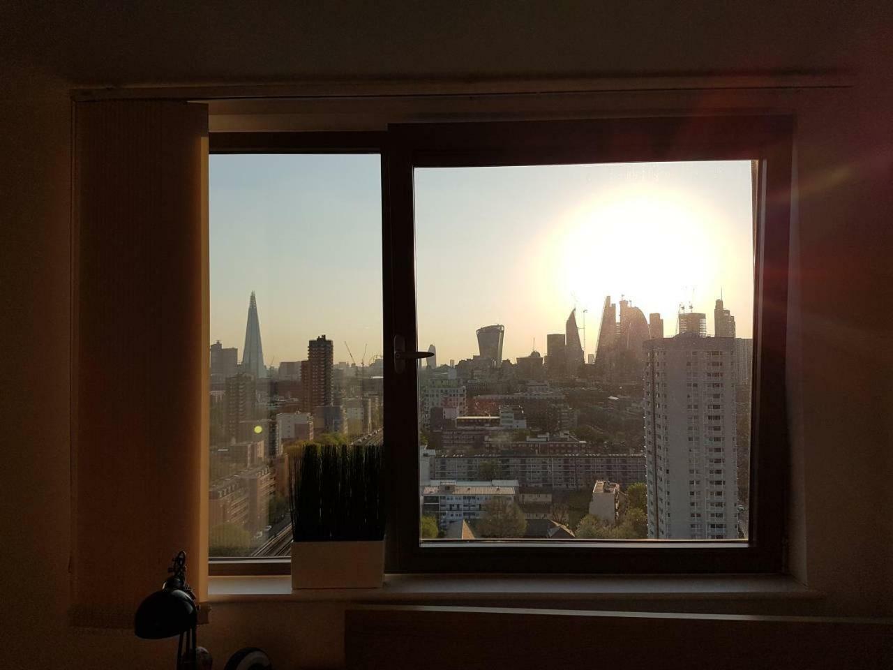לונדון Modern 1 Bedroom Apartment In E1 With Great Views מראה חיצוני תמונה